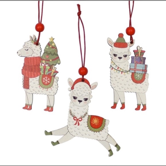 SALE ✨🎄 HP | Wooden Llama Christmas Tree Ornament - Picture 3 of 5